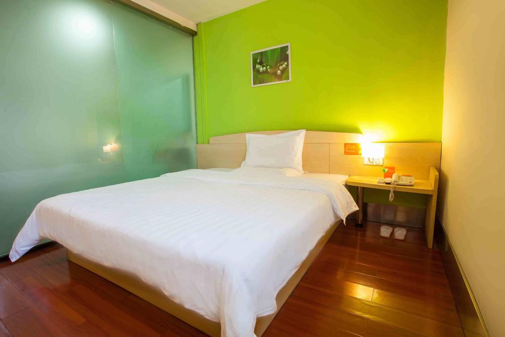 Готель 7Days Premium Luoyang Peony Square Branch Номер фото